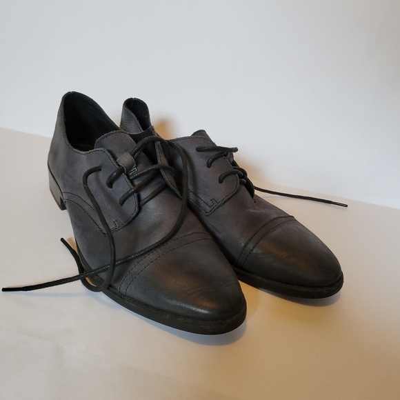 Vintage Masion Margiela Navy Grey Oxford Shoes - Picture 4 of 7